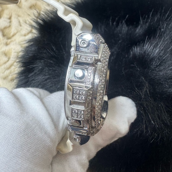 Casio  G-Shock DW-6900WW with CZ casing main image 11
